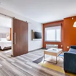Holiday Inn Express & Suites Langley By Ihg