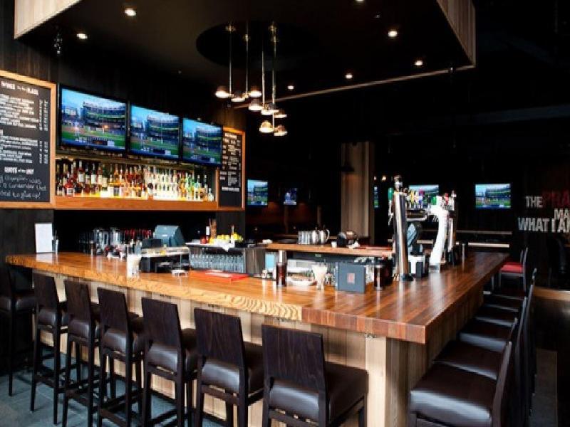 Hotel Coast & Convention Centre Langley