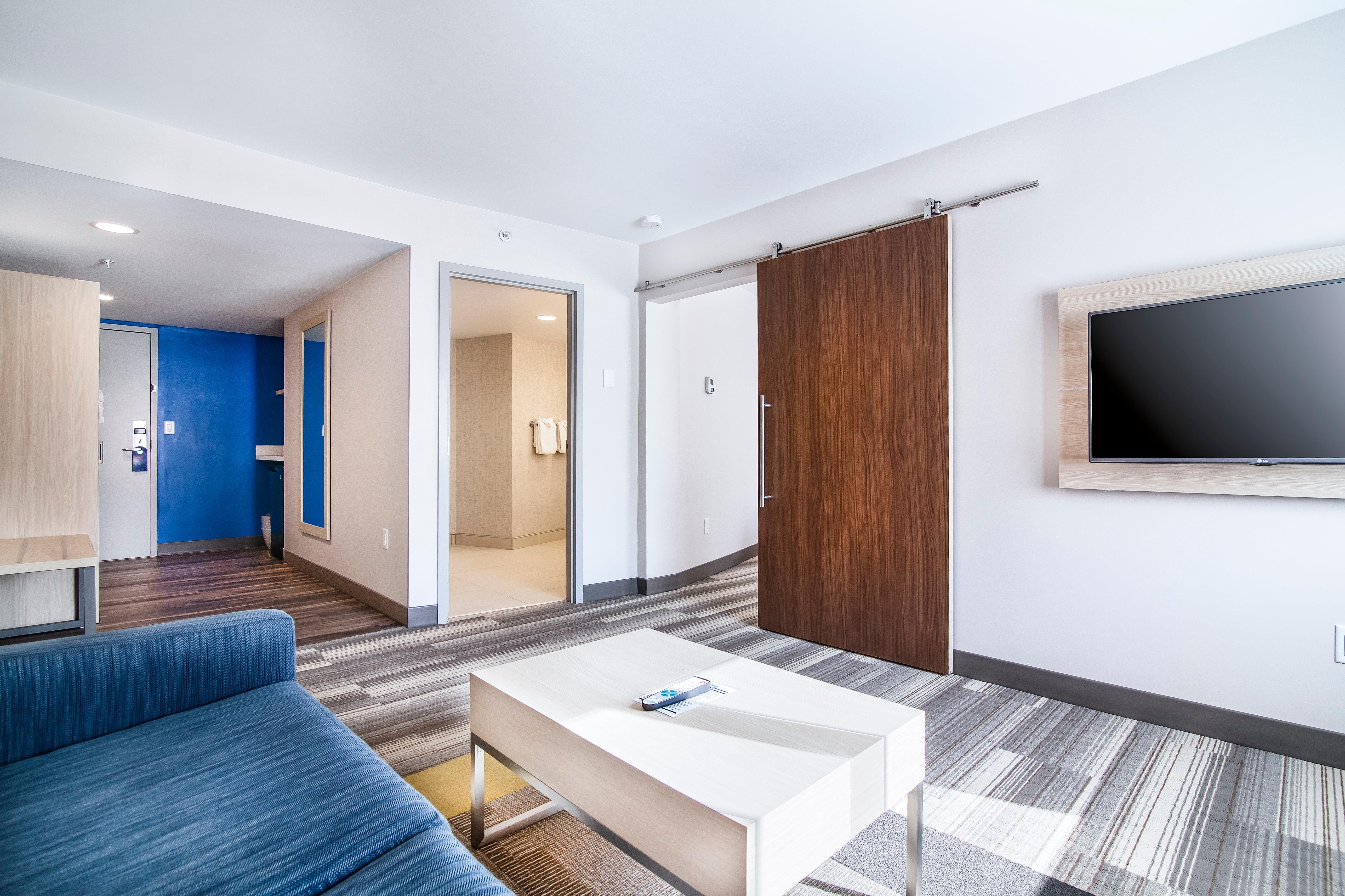 Express & By Ihg