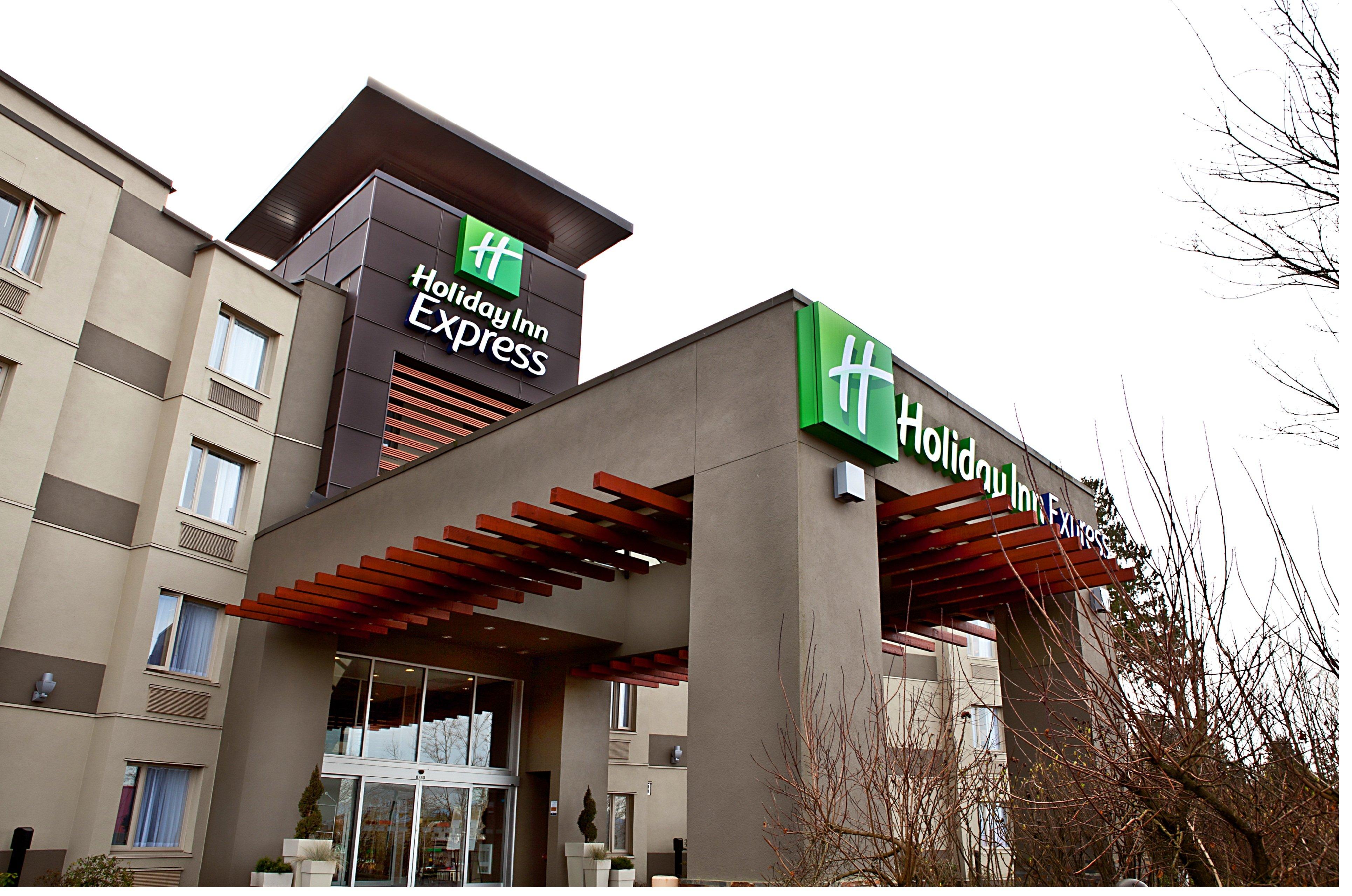 Express & By Ihg Hotel 3*