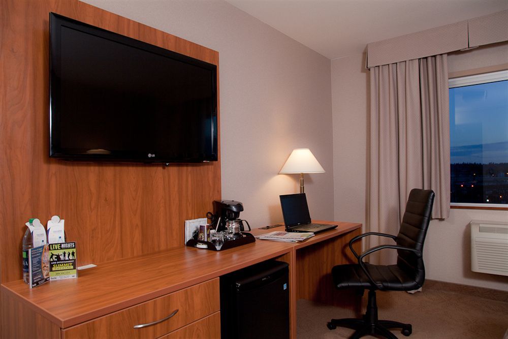 Hotel Coast & Convention Centre Langley