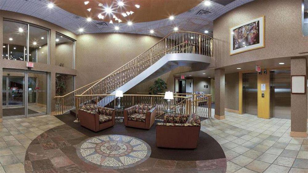 Express & By Ihg Hotel 3*