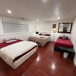 Langley City Homestay - Cozy Budget Room- 5 Min From Downtown
