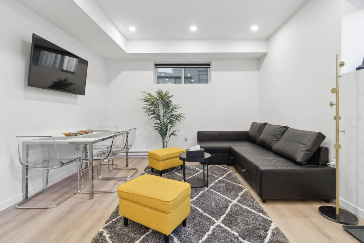 Luxurious & Stylish 2br P/suite, Near Vancouver Apartment