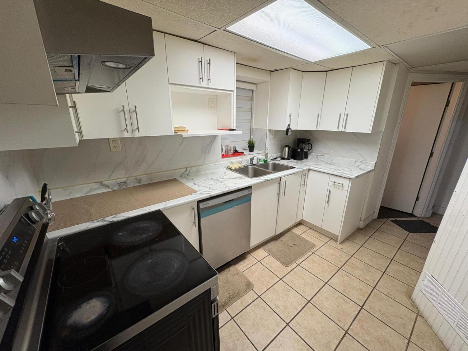 - Cozy Budget Room- 5 Min From Downtown *