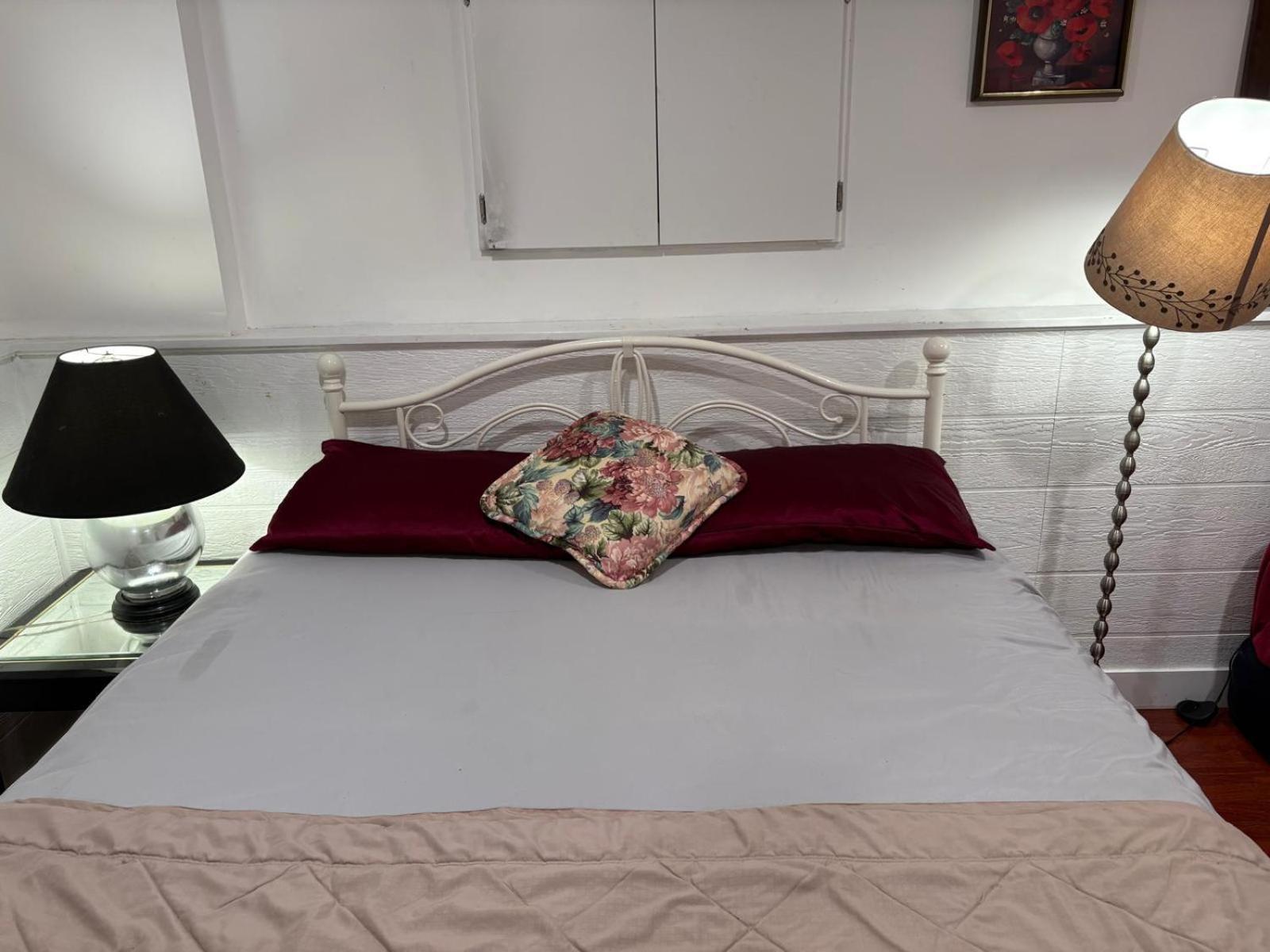Homestay - Cozy Budget Room- 5 Min From Downtown Langley