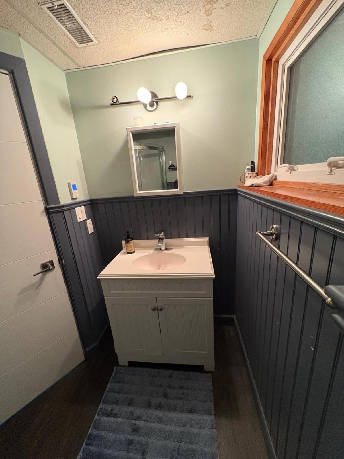 - Cozy Budget Room- 5 Min From Downtown * Langley