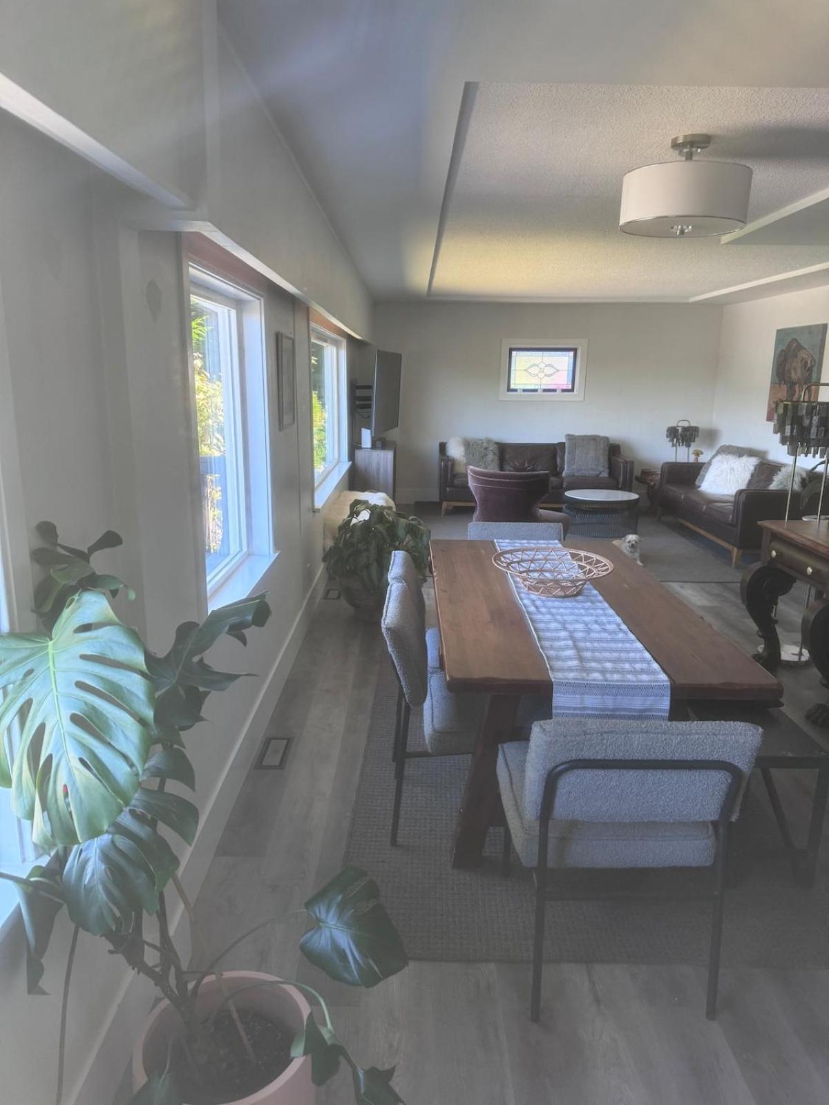 Apartment Spacious 3 Bedroom 2 Living Renovated House Langley