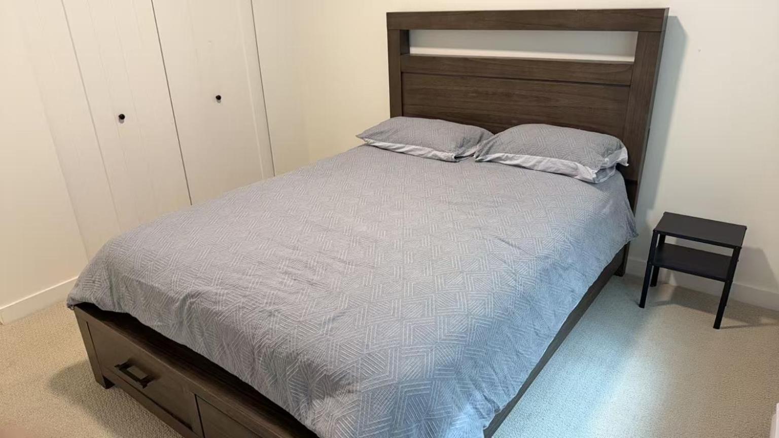 Homestay Basement -langley Willoughby Langley
