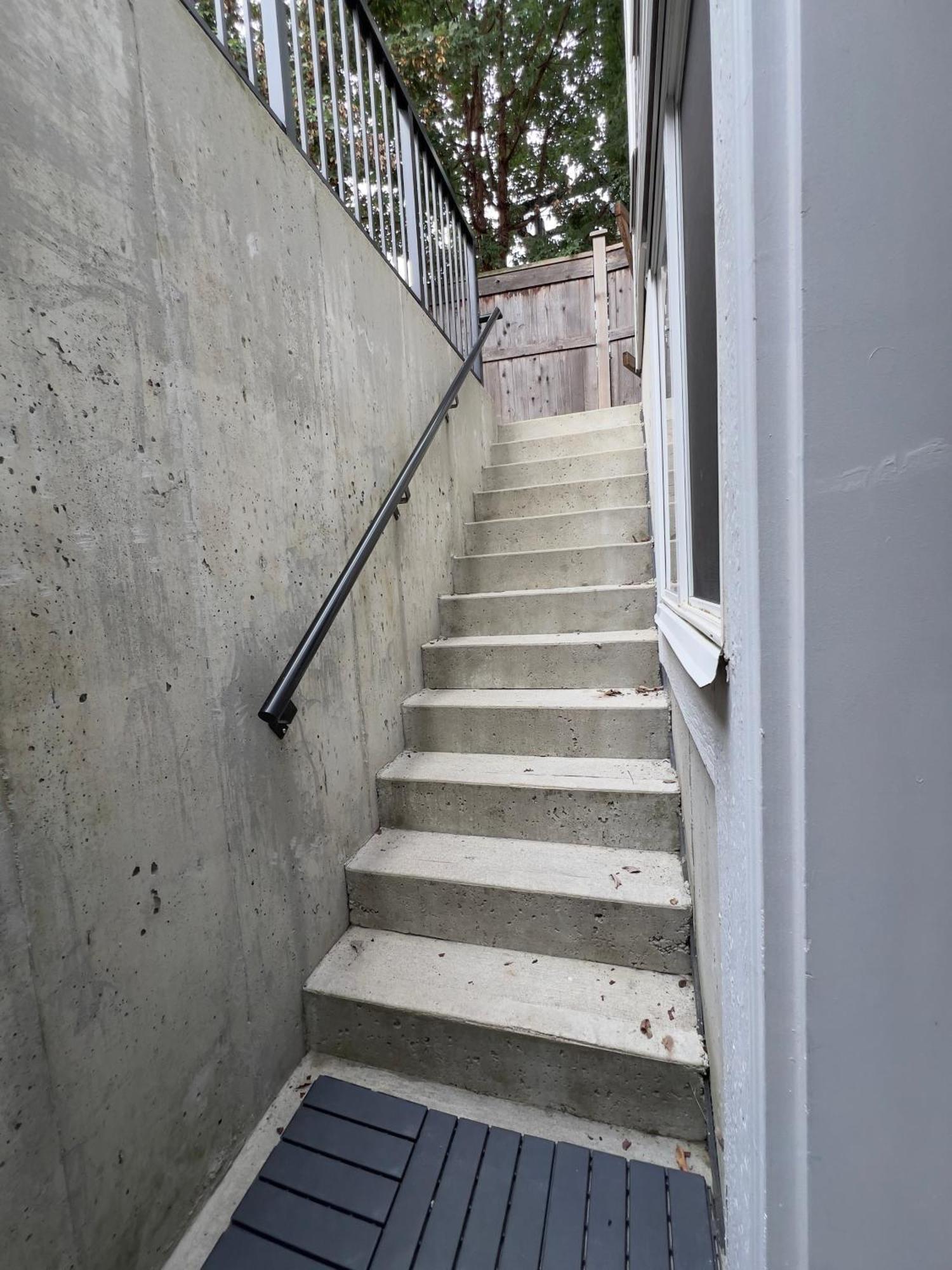 1bd Modern Close To Events Centre And Hwy1 Langley