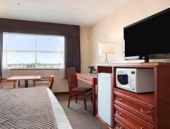 Days & By Wyndham 3*