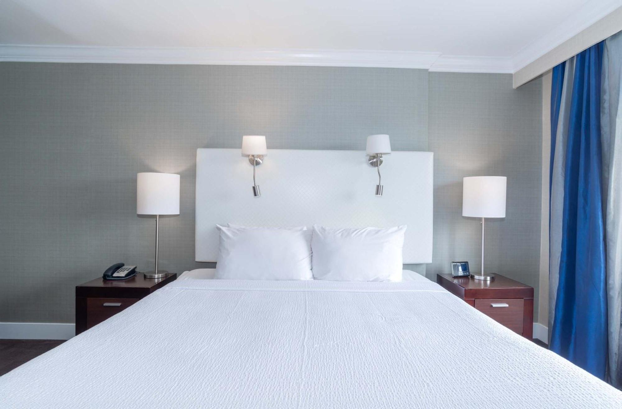 Hotel Sandman Signature