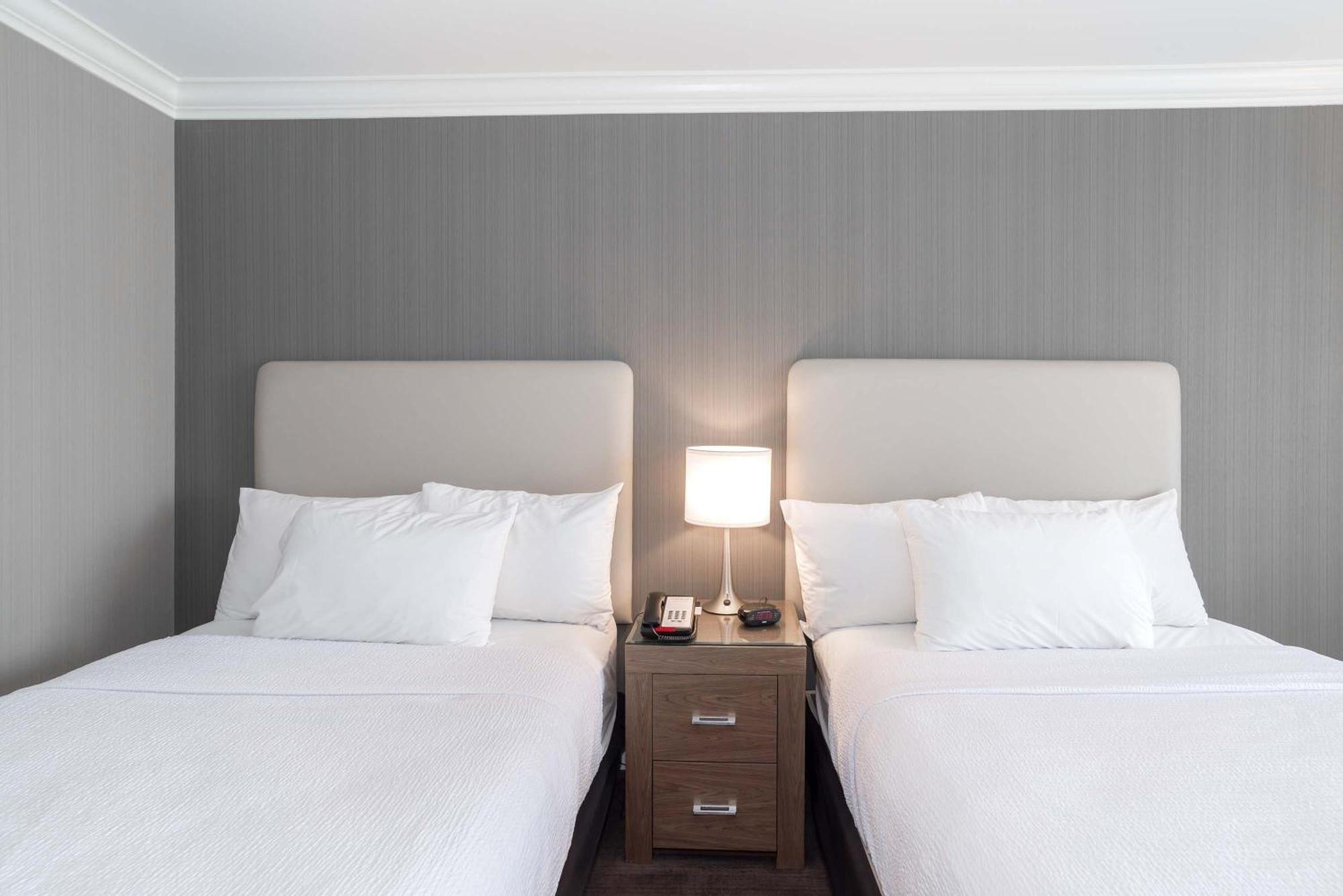 Hotel Sandman 3*
