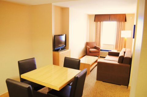 Hotel Express & By Ihg 3*