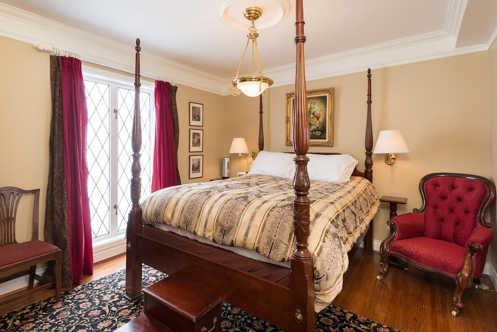 The Bay 4* Langley