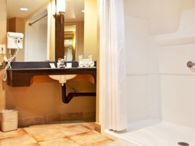 Hotel Express & By Ihg 3*